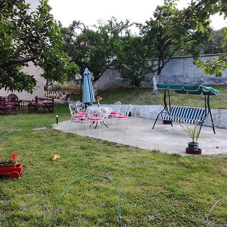 Hadjibulevata Guest House Kovachevtsi Exteriér fotografie
