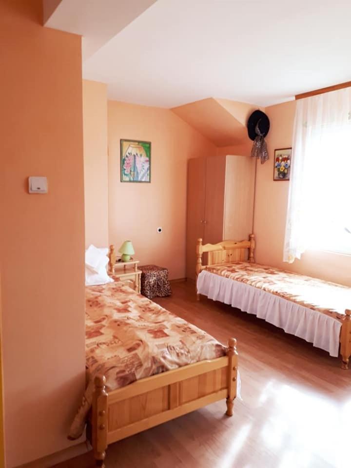 Hadjibulevata Guest House Kovachevtsi Exteriér fotografie